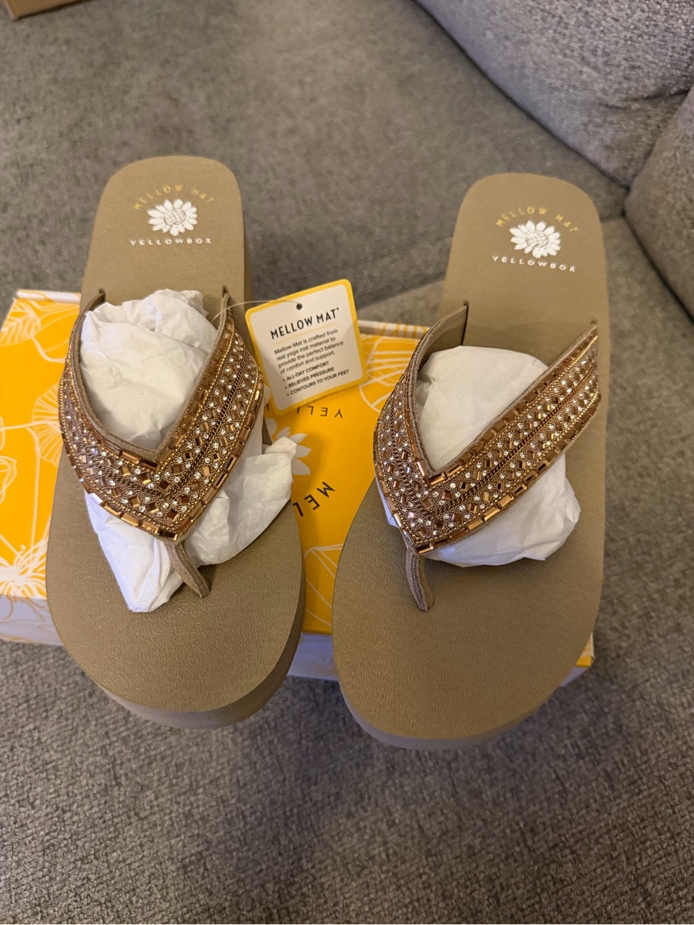 NIB Yellow Box Gold Beaded Wedge Thong Sandals - Picture 5 of 7
